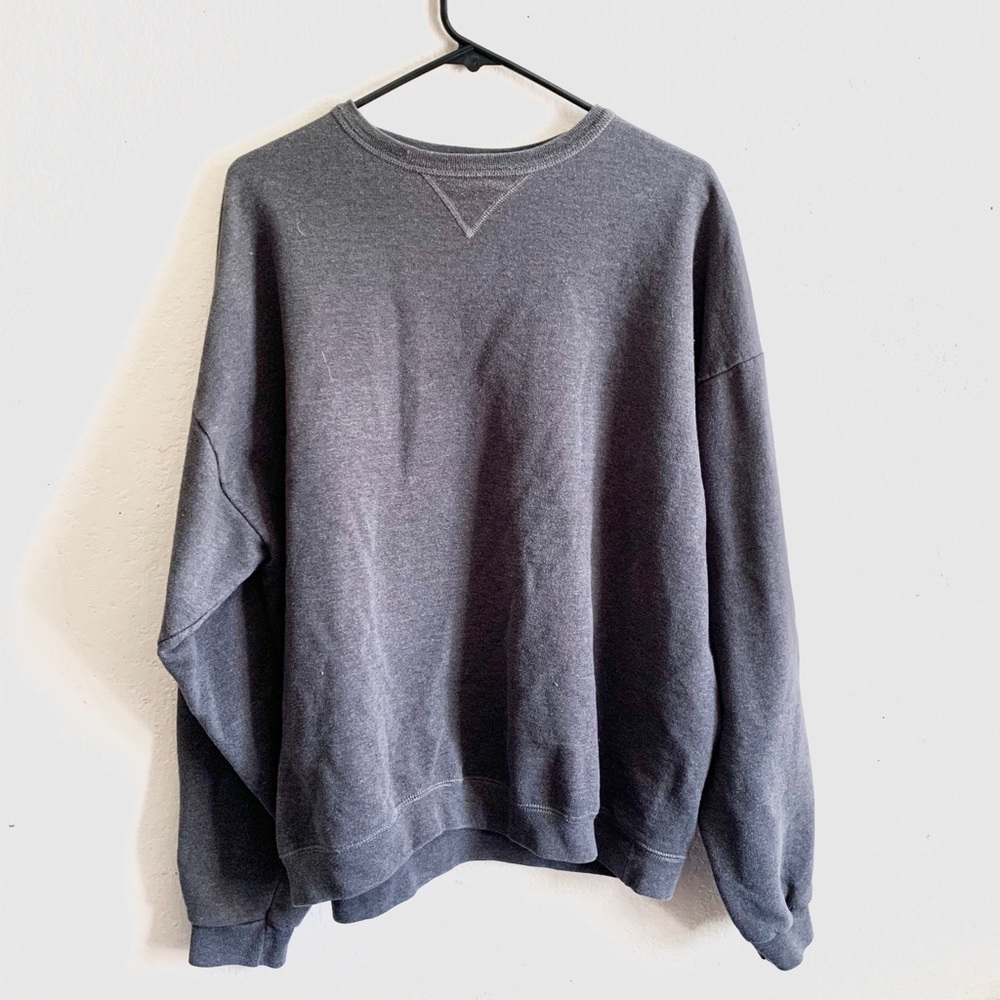 Gray crewneck